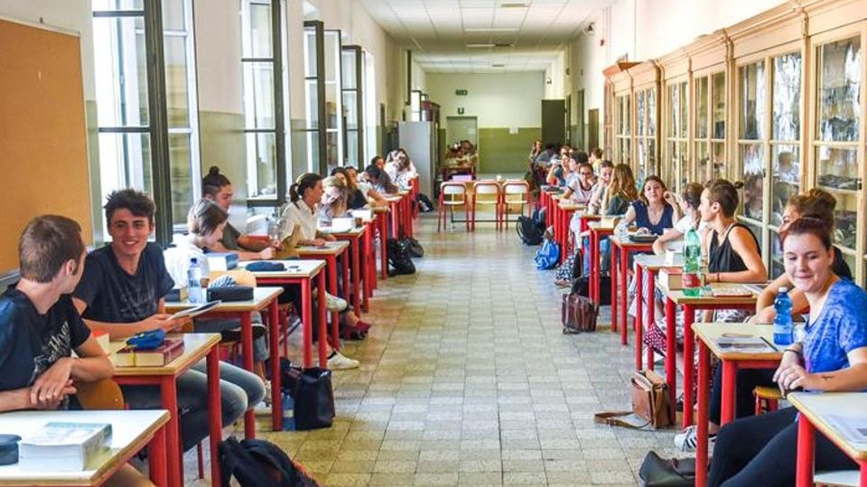 Maturità, le tracce: Bassani, Moro, De Gasperi e Alda Merini Maturità, le tracce: Bassani, Moro, De Gasperi e Alda Merini