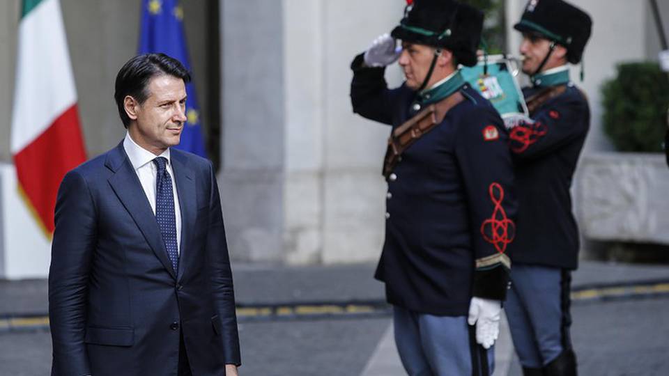 Juncker a Conte, Ue attenta a proposte dell'Italia Juncker a Conte, Ue attenta a proposte dell'Italia