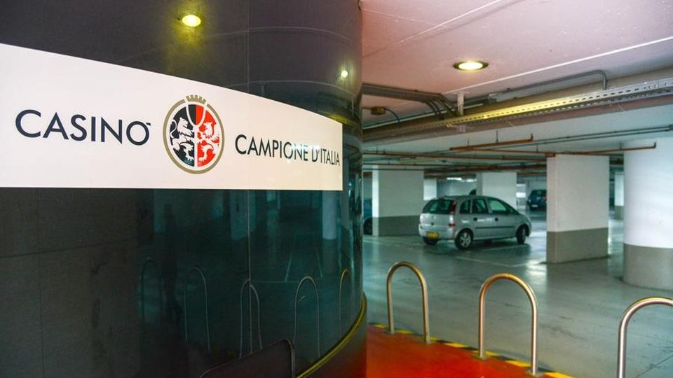 Campione, il dipendente rapinatore patteggia 2 anni e 8 mesi di pena Campione, il dipendente rapinatore patteggia 2 anni e 8 mesi di pena