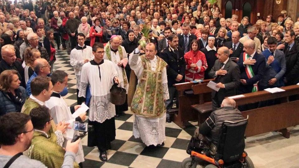 «Allarmato dagli ottantenni che non vogliono il funerale» «Allarmato dagli ottantenni che non vogliono il funerale»