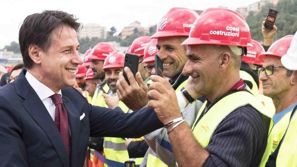 Ponte Morandi, l’orgoglio degli operai Cossi Ponte Morandi, l’orgoglio degli operai Cossi