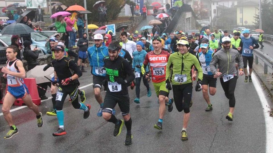 Corsa in montagna, la carica dei 150 allo SLAlom alle Piramidi Corsa in montagna, la carica dei 150 allo SLAlom alle Piramidi