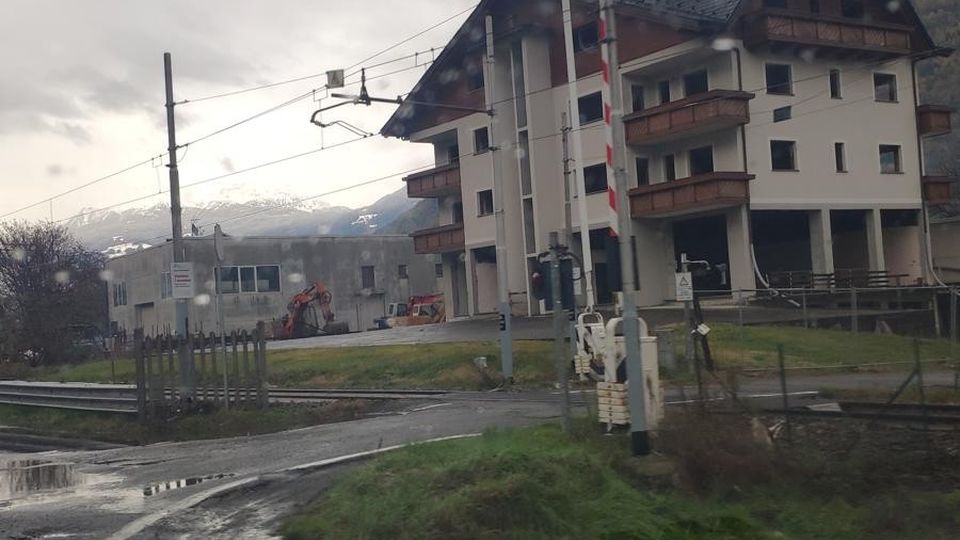 Passaggi a livello a Villa, lo smantellamento porterà una nuova via Passaggi a livello a Villa, lo smantellamento porterà una nuova via
