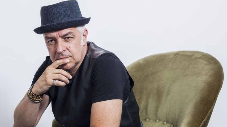 “Quanti nocc”, il 22 novembre esce il disco live di Van De Sfroos “Quanti nocc”, il 22 novembre esce il disco live di Van De Sfroos