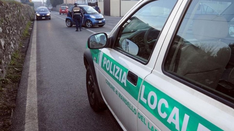 Prendi la multa e scappa Turisti stranieri, pagano solo due su dieci Prendi la multa e scappa Turisti stranieri, pagano solo due su dieci
