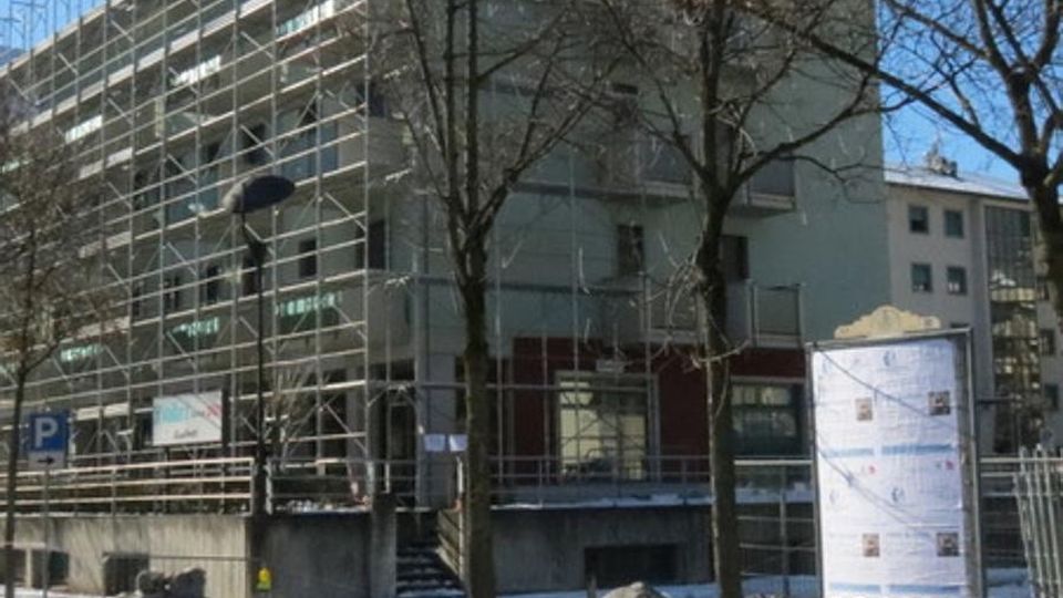 Via Brigata Orobica a Sondrio, tolti alcuni sigilli: si contano i danni dovuti alla neve Via Brigata Orobica a Sondrio, tolti alcuni sigilli: si contano i danni dovuti alla neve