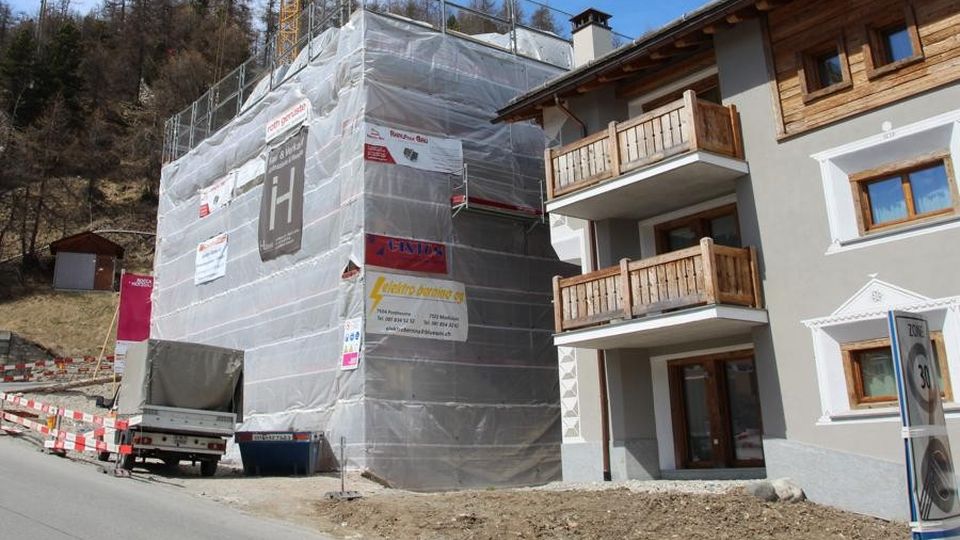 Cresce il turismo oltre confine: edilizia in ripresa Cresce il turismo oltre confine: edilizia in ripresa