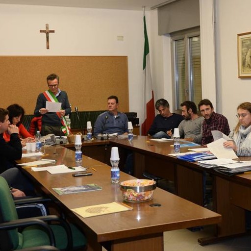 Il Revisore Dei Conti Dice No Ma Il Bilancio Di Dubino Viene Approvato 