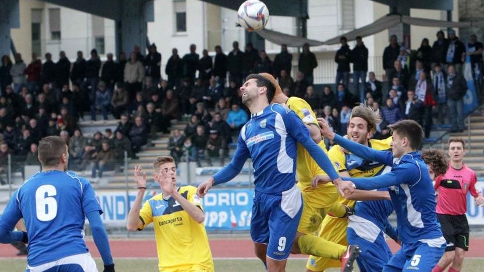 Calcio serie D, altro punto verso la salvezza per il Sondrio Calcio serie D, altro punto verso la salvezza per il Sondrio