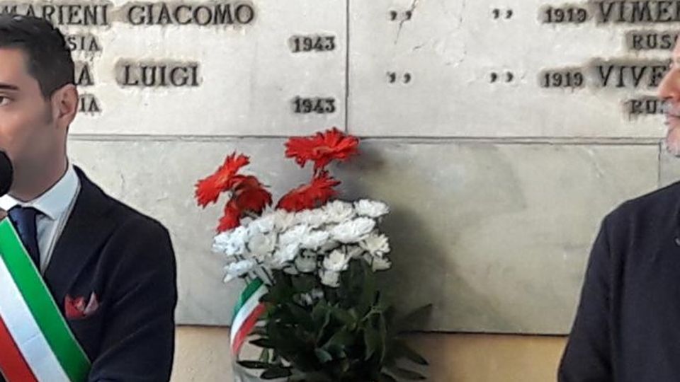 Un 25 Aprile speciale, posata una targa dedicata a Morbegno Un 25 Aprile speciale, posata una targa dedicata a Morbegno