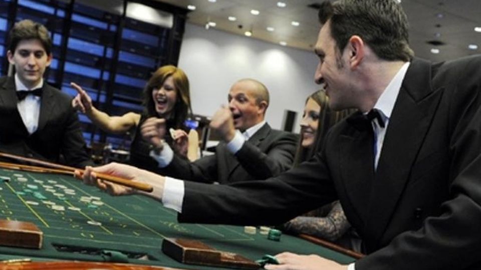 Casinò, è arrivato il commissario La sorte di Campione in 45 giorni Casinò, è arrivato il commissario La sorte di Campione in 45 giorni