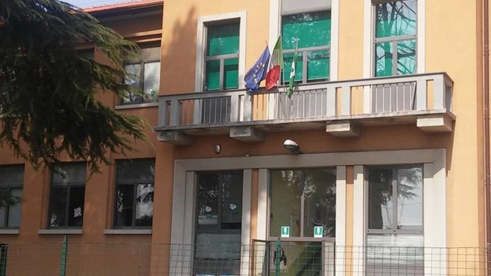 «Papà non paga? E tu non mangi» «Papà non paga? E tu non mangi»