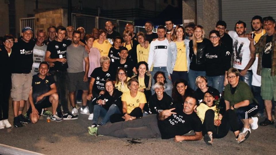Parla spagnolo e piace la Festa in Città con paella e sangria Parla spagnolo e piace la Festa in Città con paella e sangria