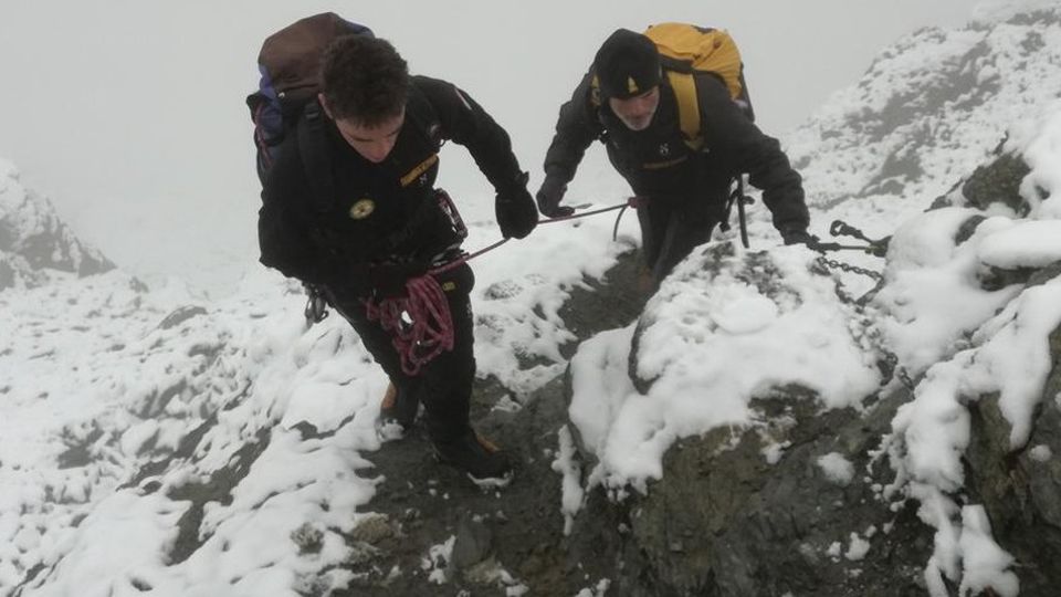 Lanzada, si improvvisano alpiniste: ora rischiano di pagare i soccorsi Lanzada, si improvvisano alpiniste: ora rischiano di pagare i soccorsi