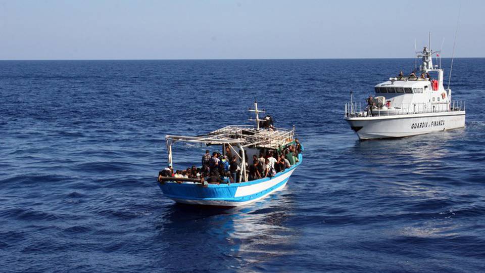 Ue pronta a sostenere meccanismo ripartizioni migranti Ue pronta a sostenere meccanismo ripartizioni migranti