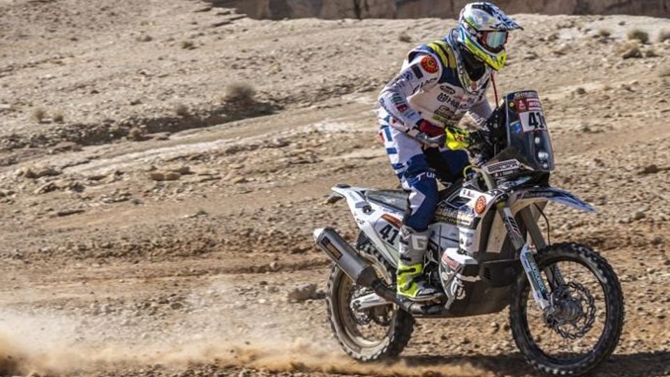 Dakar, anche la tempesta di sabbia Cerutti chiude la tappa al 19° posto Dakar, anche la tempesta di sabbia Cerutti chiude la tappa al 19° posto