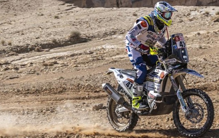 Dakar, anche la tempesta di sabbia Cerutti chiude la tappa al 19° posto