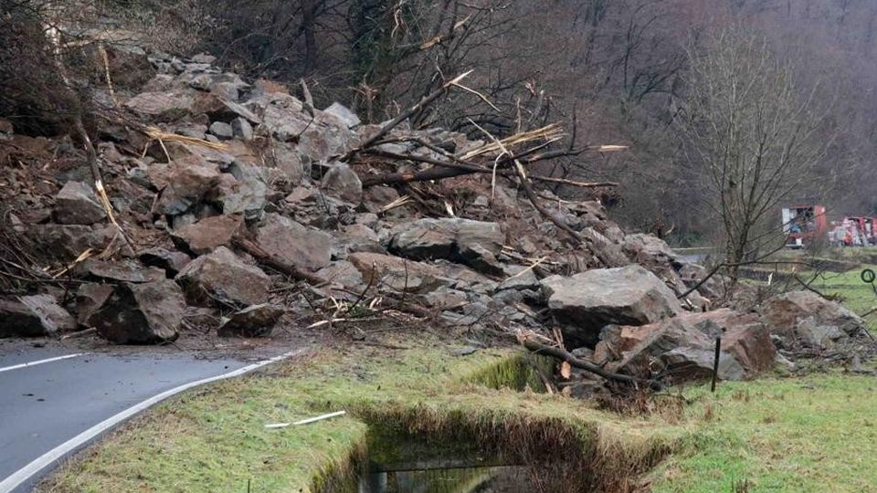Forcola, scatta la messa in sicurezza Forcola, scatta la messa in sicurezza
