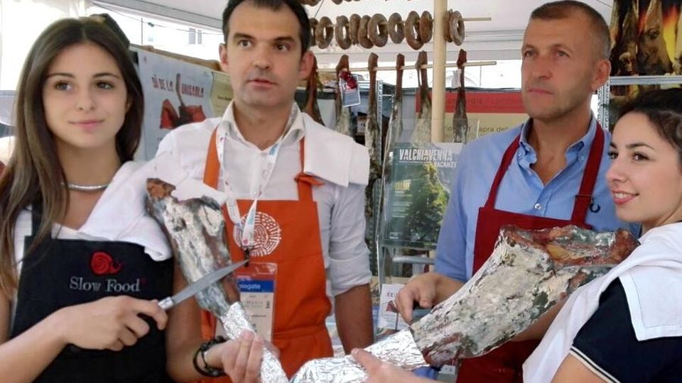 Violino di capra Valchiavenna, si riparte col “patto di filiera” Violino di capra Valchiavenna, si riparte col “patto di filiera”