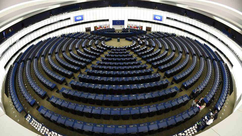 Parlamento Ue congela negoziati su bilancio 2021-27 Parlamento Ue congela negoziati su bilancio 2021-27