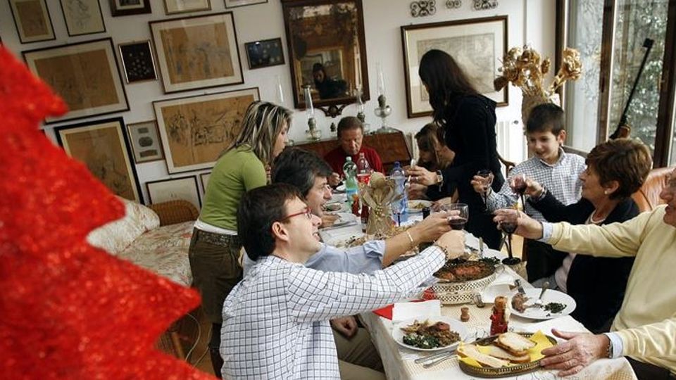 Parenti, cenone e seconde case Tutte le risposte Parenti, cenone e seconde case Tutte le risposte