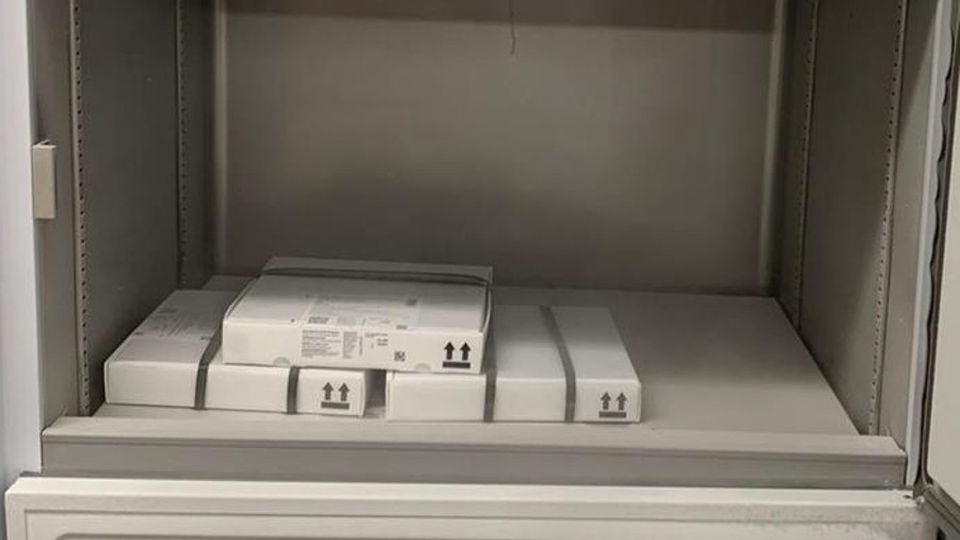 Arrivate 3.500 dosi di vaccino Dal 4 gennaio tocca agli operatori Arrivate 3.500 dosi di vaccino Dal 4 gennaio tocca agli operatori
