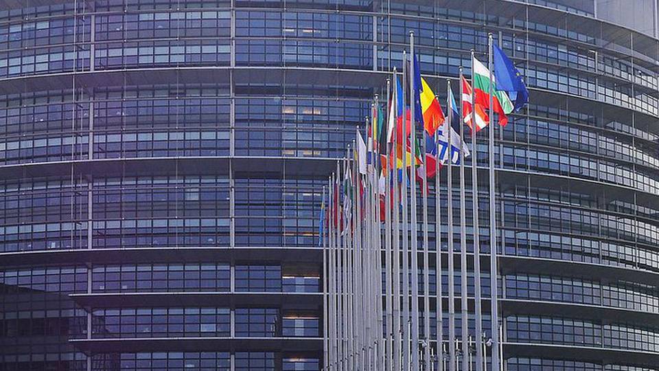 Bilancio Ue: Parlamento europeo congela negoziati su riforma fondi 2021-27 Bilancio Ue: Parlamento europeo congela negoziati su riforma fondi 2021-27