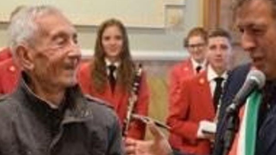Addio Gino, uomo buono Morto il bidello storico di Tirano Addio Gino, uomo buono Morto il bidello storico di Tirano