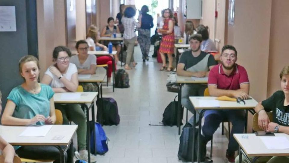 Maturità, esame “dal vivo” No bocciati ma sì recuperi Maturità, esame “dal vivo” No bocciati ma sì recuperi