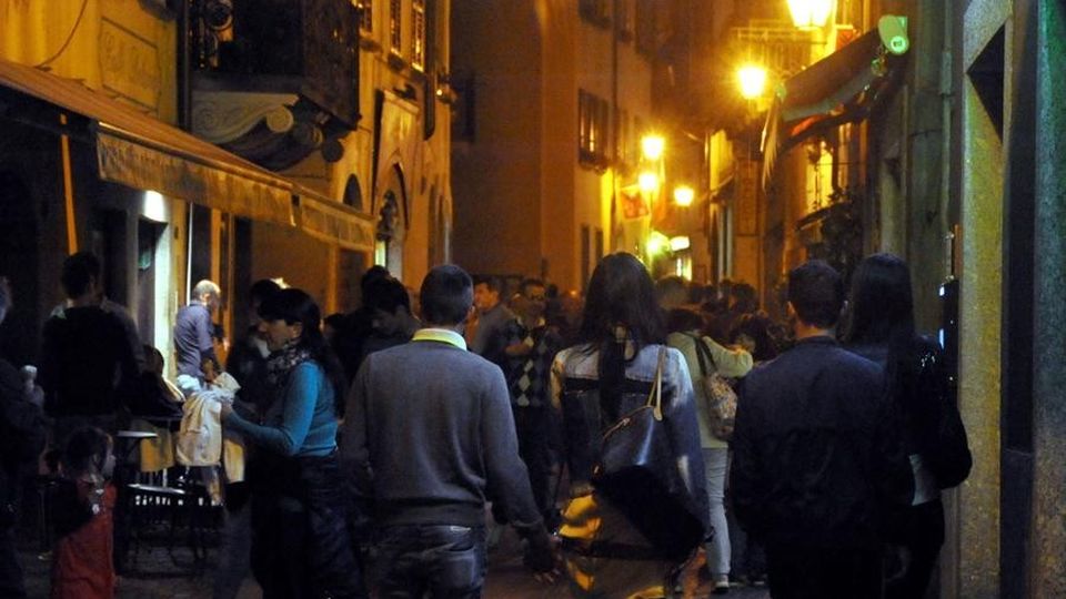 Chiavenna, coprifuoco per arginare la movida Chiavenna, coprifuoco per arginare la movida