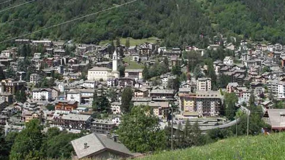 «Valmalenco piena di turisti Ma la guardia medica non c’è» «Valmalenco piena di turisti Ma la guardia medica non c’è»