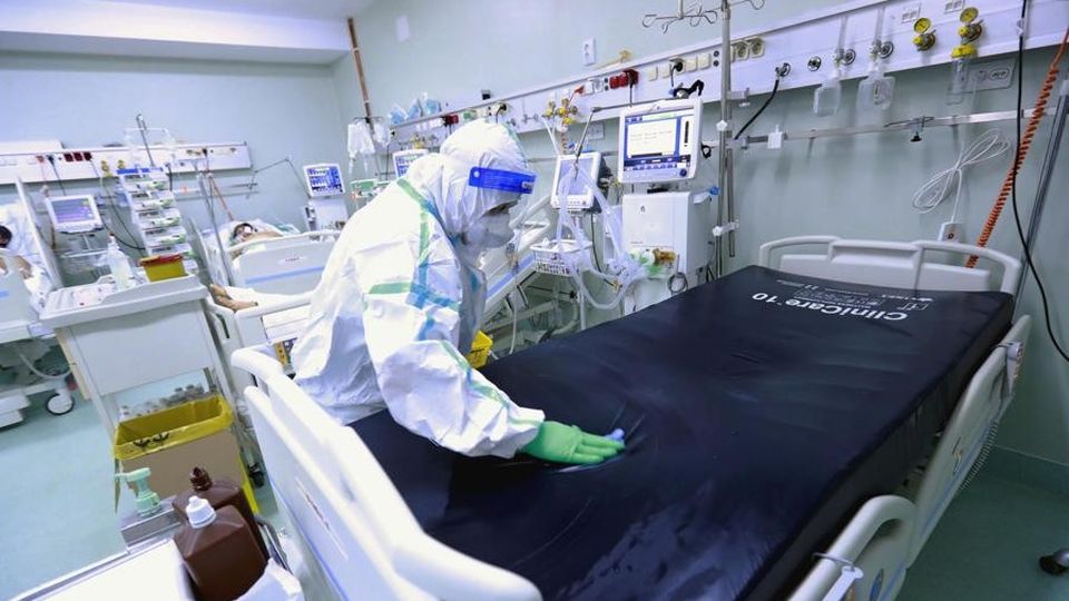 Covid: 2.437 positivi e 14 morti in Italia A Como 33 casi, 1 a Lecco e 5 a Sondrio Covid: 2.437 positivi e 14 morti in Italia A Como 33 casi, 1 a Lecco e 5 a Sondrio