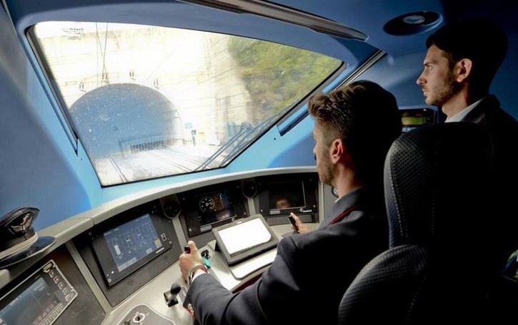 Frecciarossa a Parigi Alla guida un valtellinese