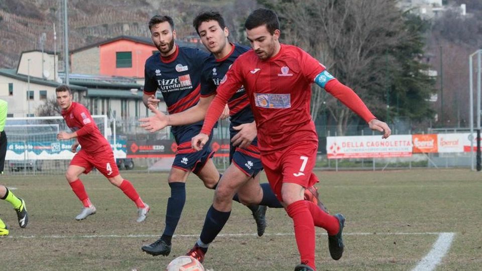 Sondrio, serve il colpaccio Arriva la Concorezzese Sondrio, serve il colpaccio Arriva la Concorezzese