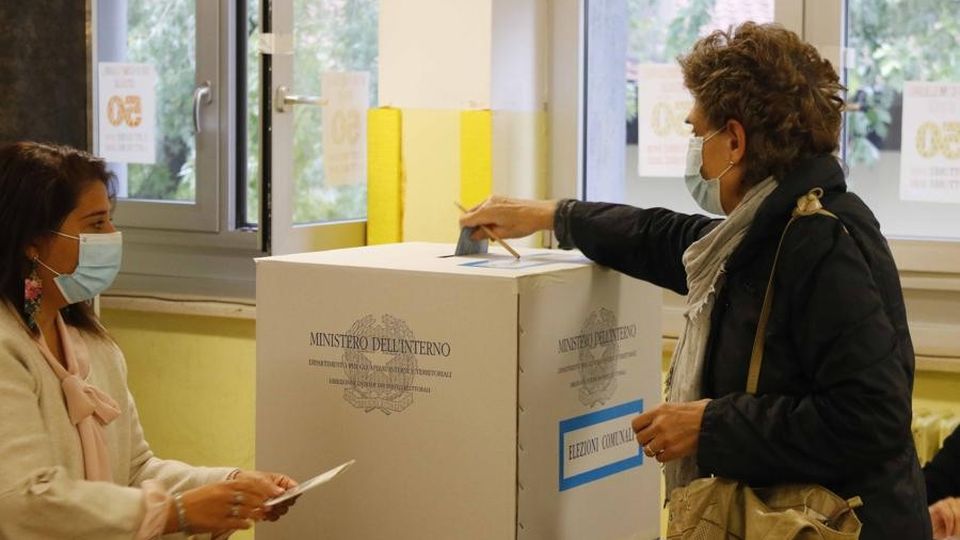 Dieci sindaci possono attendere Le elezioni slittano a ottobre Dieci sindaci possono attendere Le elezioni slittano a ottobre