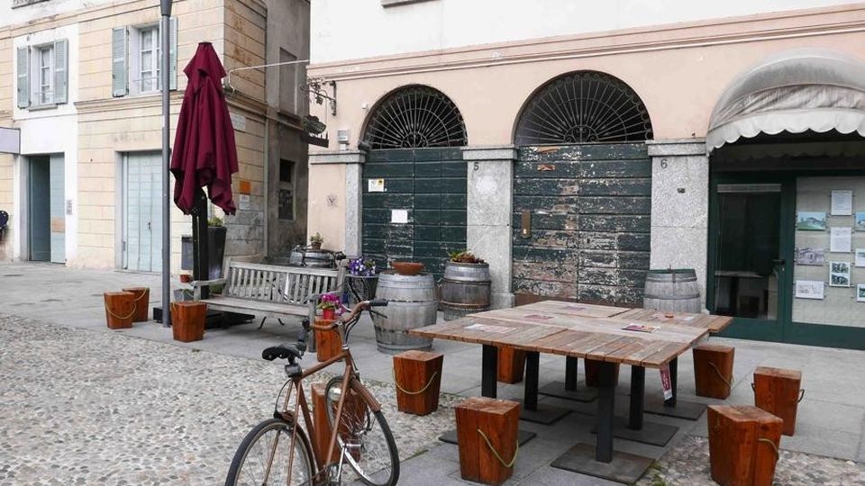 Festa abusiva con 12 persone «Sono io il barista multato» Festa abusiva con 12 persone «Sono io il barista multato»