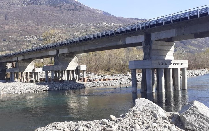 Ponte di Traona Anche i commercianti appoggiano la protesta