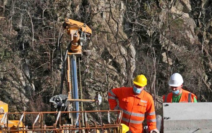 Le costruzioni trainano l’economia «Ma pochi addetti»