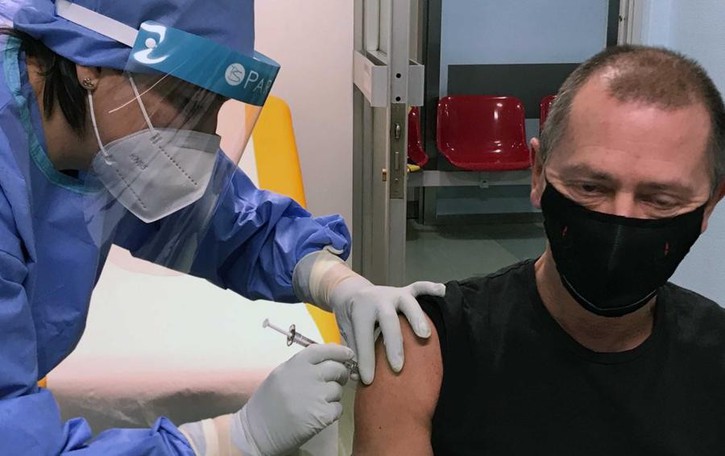 Sondrio, cinque infermieri no vax sospesi e senza stipendio