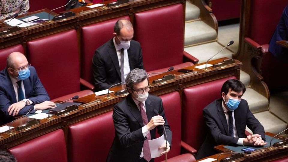 Il ministro: «Ci sono i soldi per le quarantene non pagate» Il ministro: «Ci sono i soldi per le quarantene non pagate»