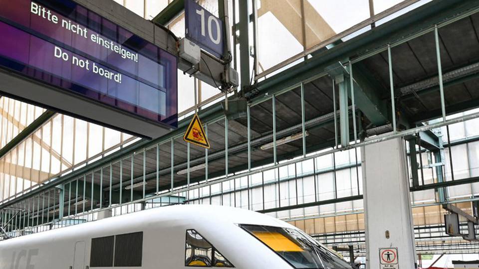 Anno europeo ferrovie, parte domani da Lisbona treno speciale Anno europeo ferrovie, parte domani da Lisbona treno speciale