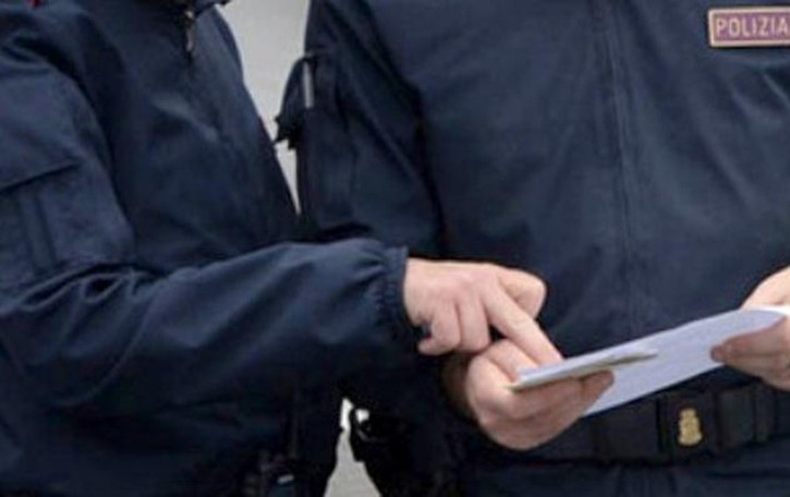 Carte false per avere il Green pass Ai domiciliari insegnante no vax