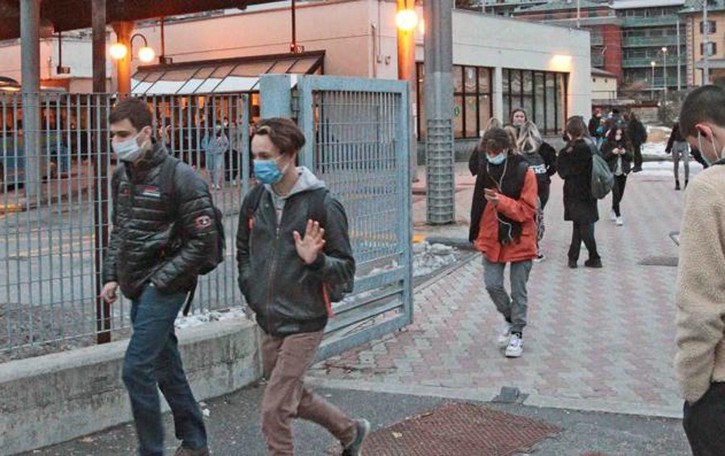 Parte la scuola manca il personale 239 in malattia