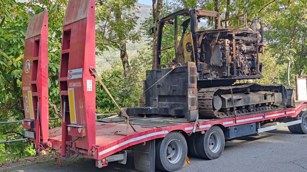 L’incendio degli escavatori. «Doloso, ci sono indagati» L’incendio degli escavatori. «Doloso, ci sono indagati»
