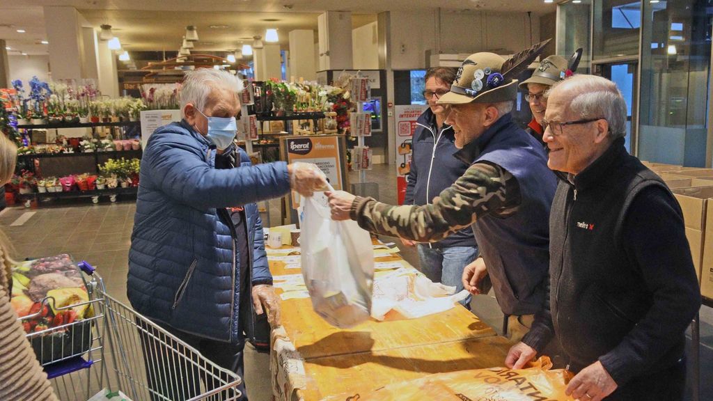 La colletta alimentare fa centro. Raccolti 547 quintali di provviste La colletta alimentare fa centro. Raccolti 547 quintali di provviste