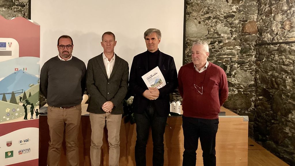 Sentiero Rusca finito e stazione per le bici «Obiettivi raggiunti» Sentiero Rusca finito e stazione per le bici «Obiettivi raggiunti»