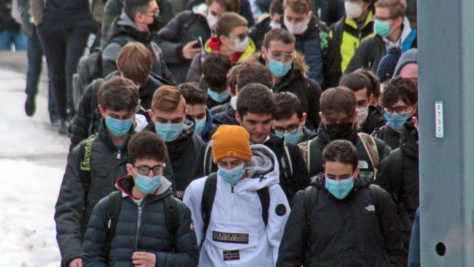 Scuola, è polemica «Meno studenti e non si fa nulla» Scuola, è polemica «Meno studenti e non si fa nulla»