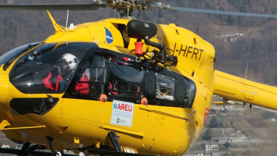 Il nuovo elicottero è tornato a Caiolo Automedica a Bormio Il nuovo elicottero è tornato a Caiolo Automedica a Bormio