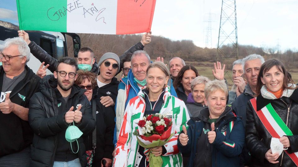 Playout Berbenno-Chiavennese Il calcio d’inizio lo dà Arianna Playout Berbenno-Chiavennese Il calcio d’inizio lo dà Arianna