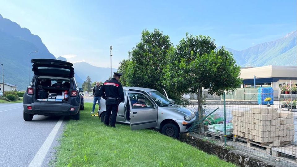 Prata, auto finisce fuori strada. Muore donna di 71 anni Prata, auto finisce fuori strada. Muore donna di 71 anni